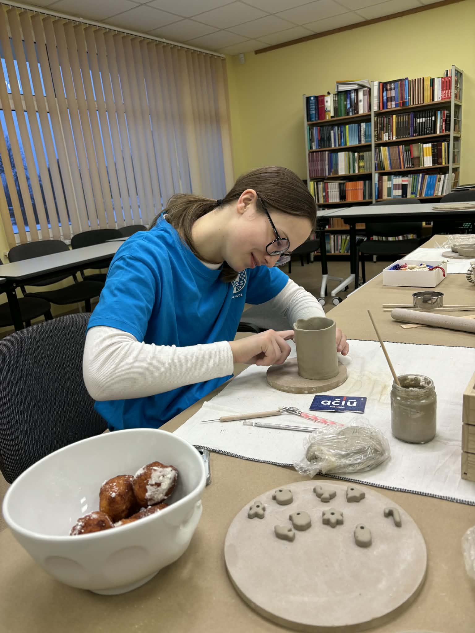 Kalėdinės molio dirbtuvės paaugliams „Mano herojaus istorija – esu matomas“ 02