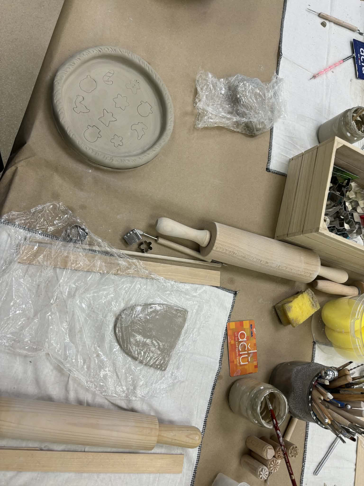 Kalėdinės molio dirbtuvės paaugliams „Mano herojaus istorija – esu matomas“ 08