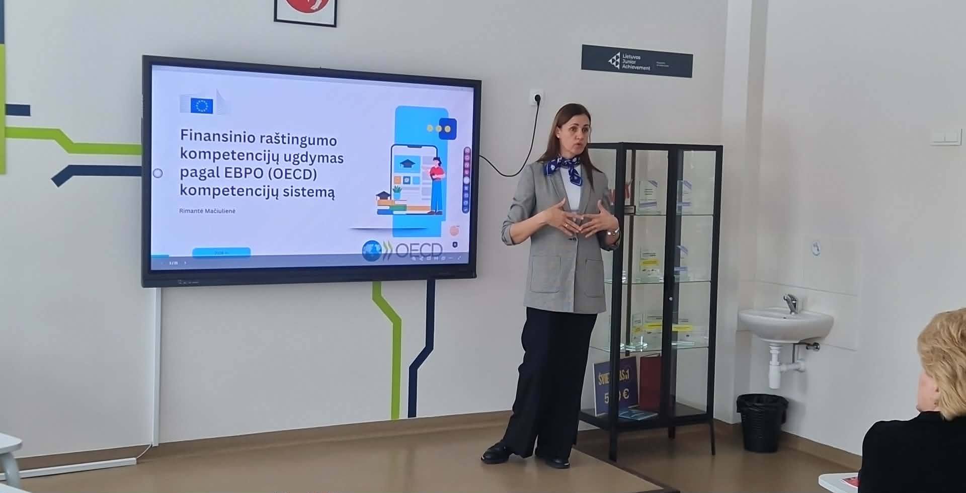 Finansinio raštingumo mokymai „Šaltinio“ progimnazijoje 4