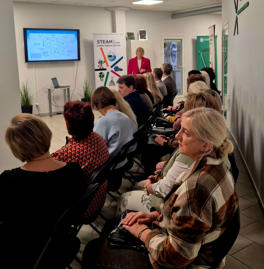 Tauragės regiono mokyklų vadovams pristatytos STEAM centro veiklos 2
